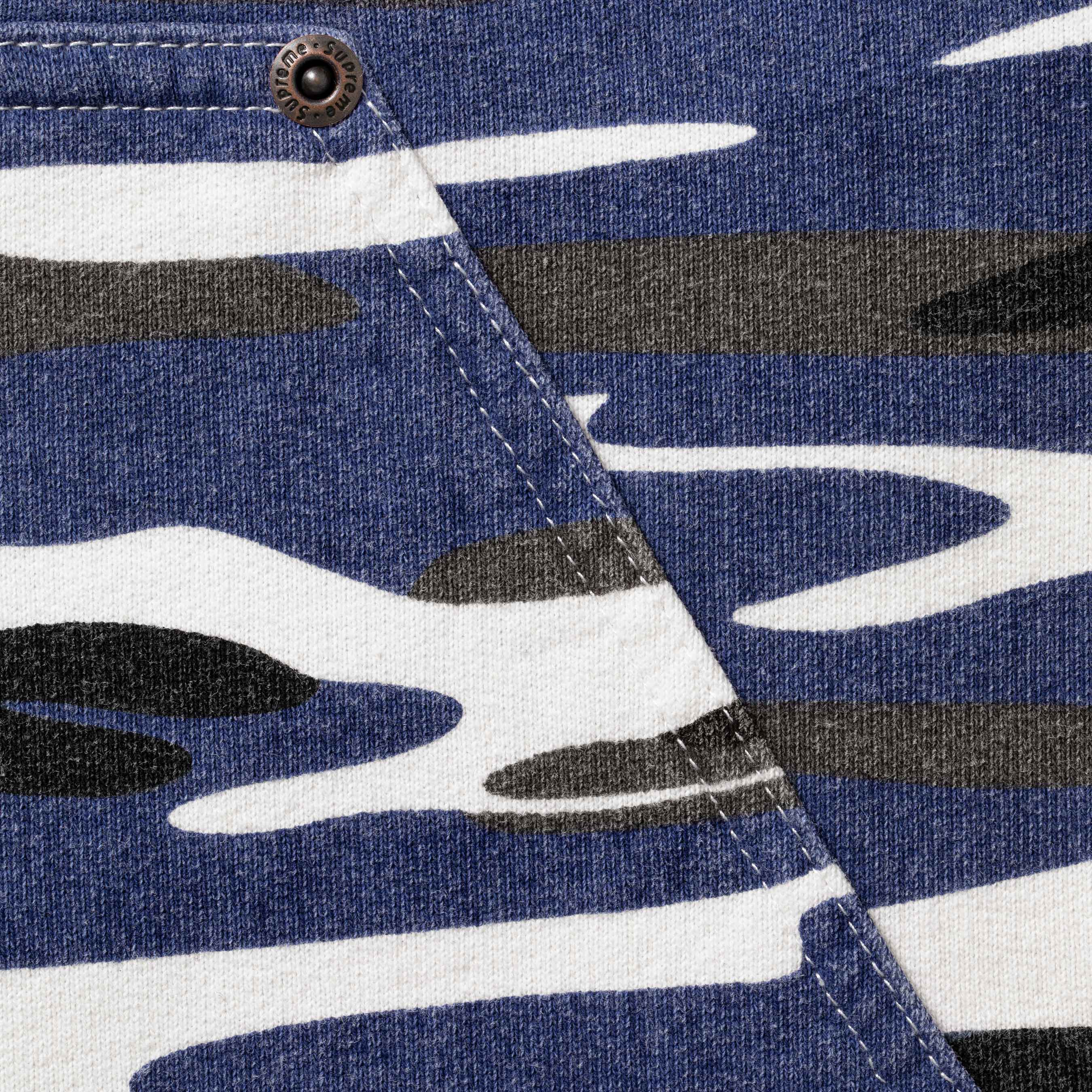 Double Knee Painter Sweatshort view 17